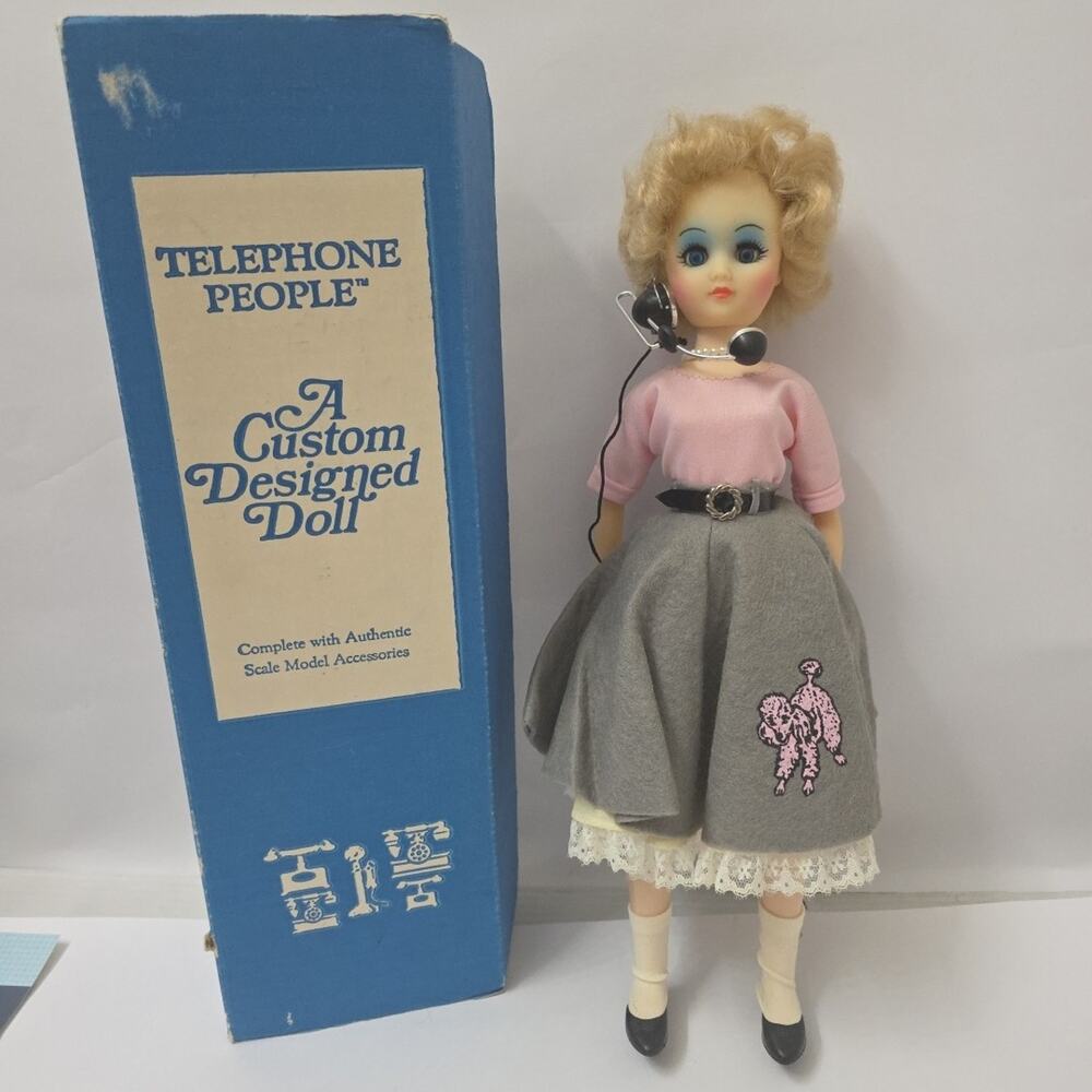 Vtg 1993 Surrey Group 8” 1950’s Operator from Telephone People Collection EUC